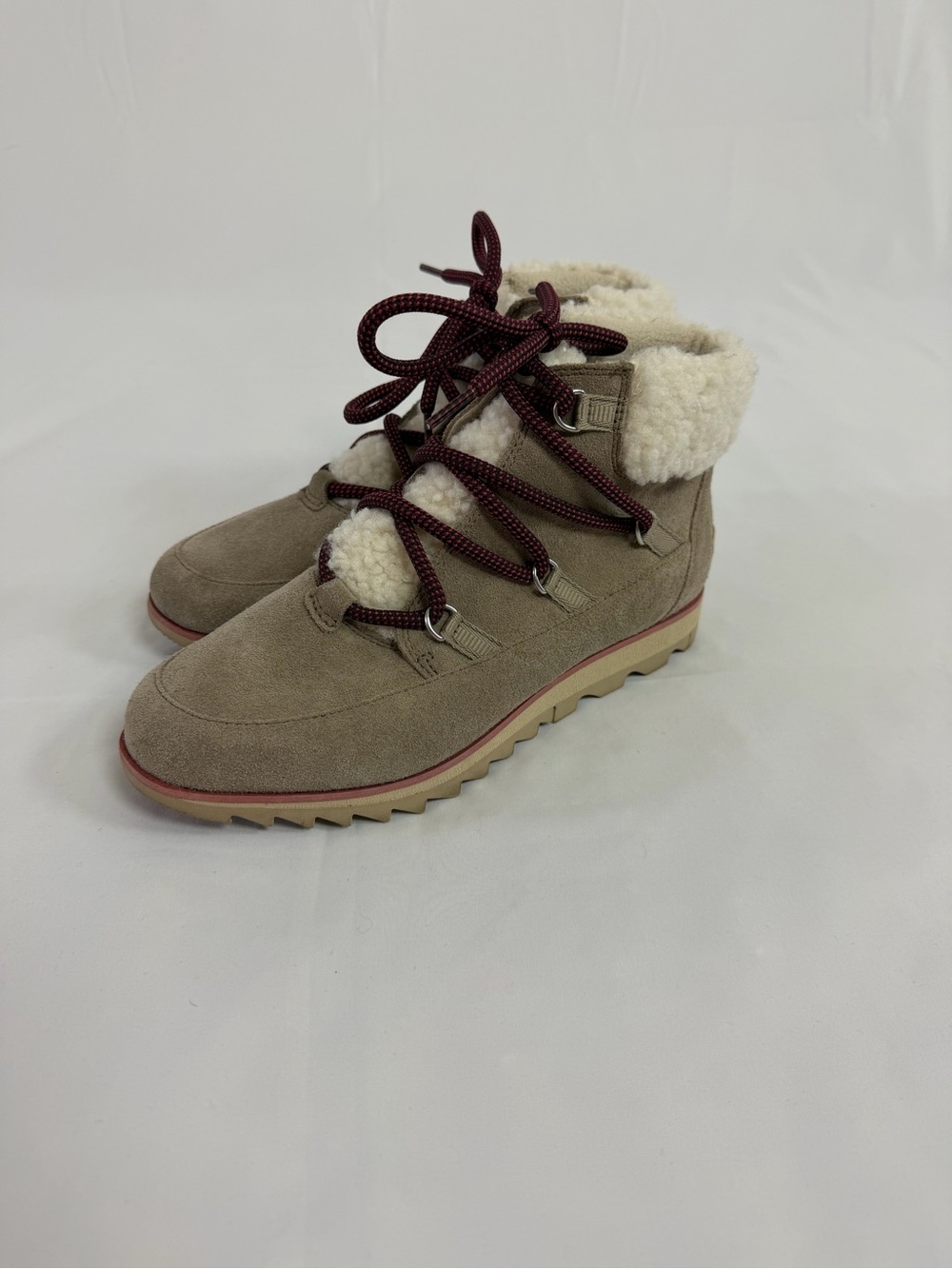 Sorel Harlow Lace Up Cozy Waterproof Boots, size 8.